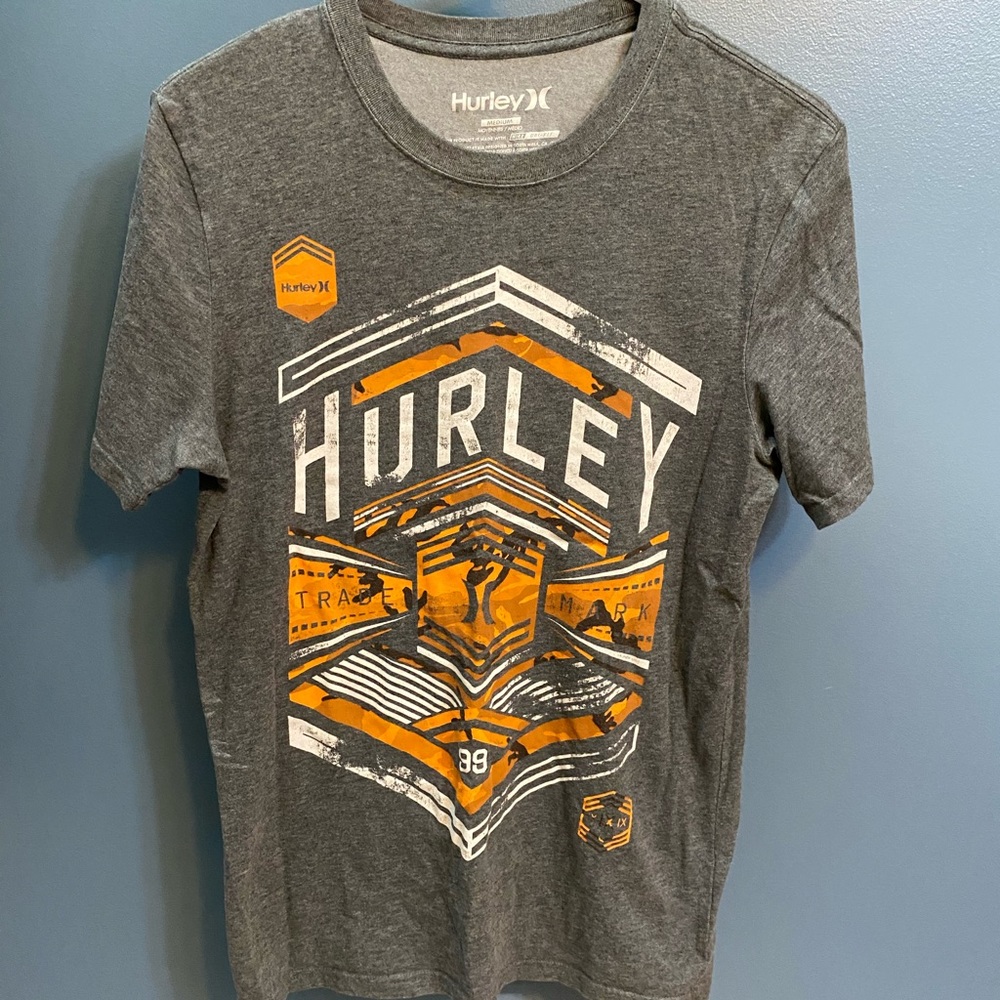 Men’s Hurley shirt